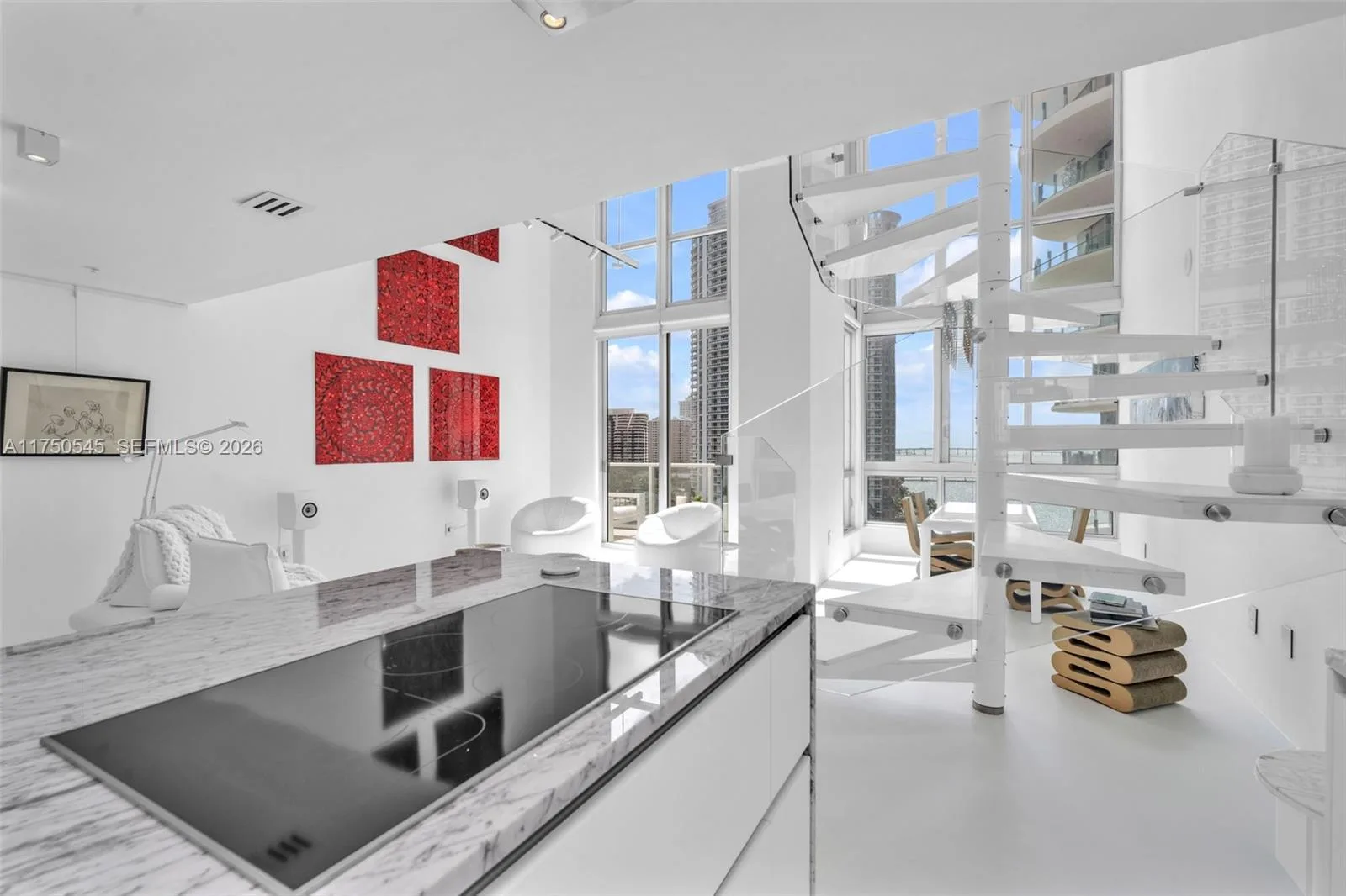 300 S Biscayne Blvd # L-1012, Miami, FL 33131 photo 12
