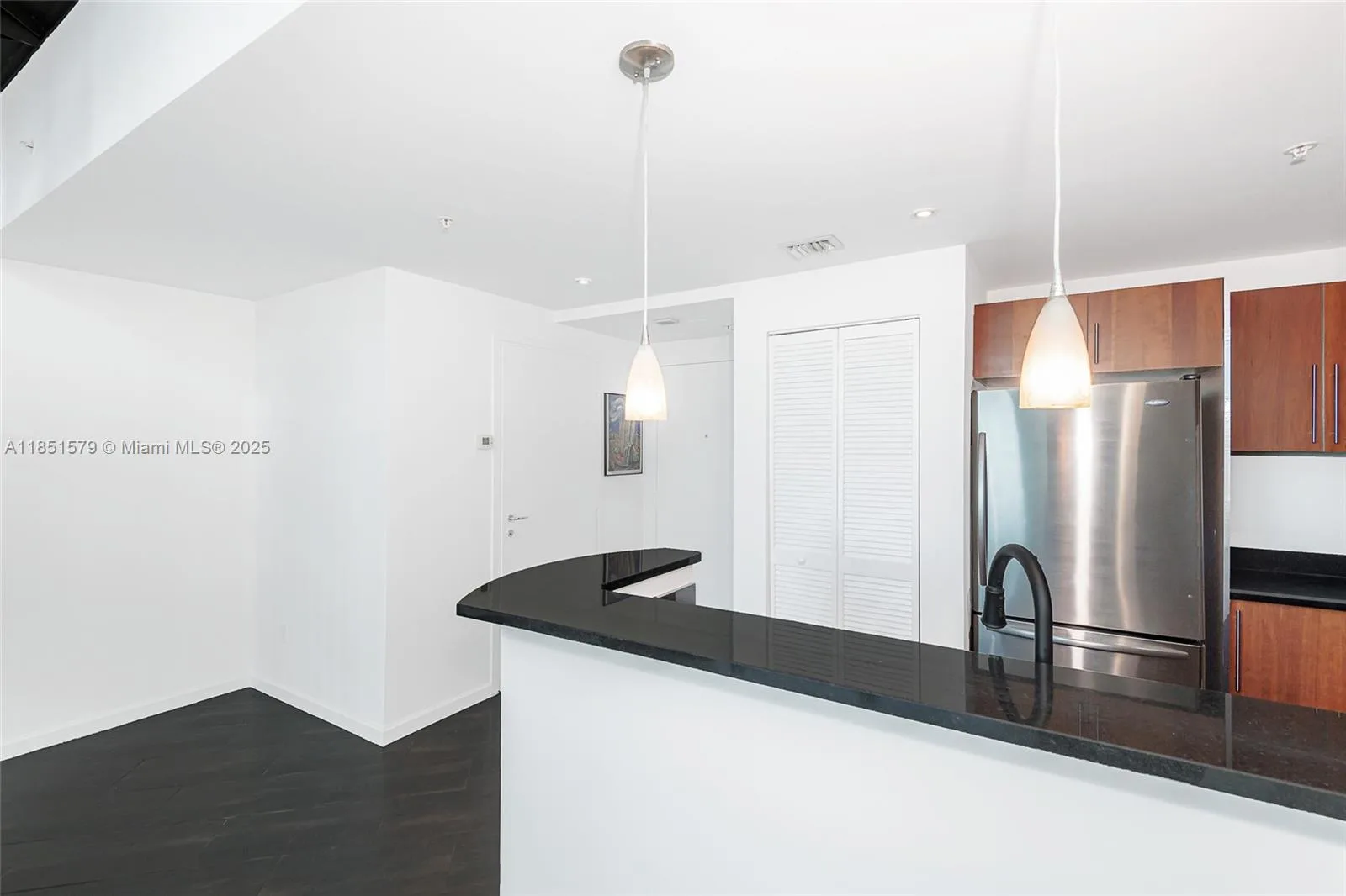 300 S Biscayne Blvd # Loft 826, Miami, FL 33131 photo 12