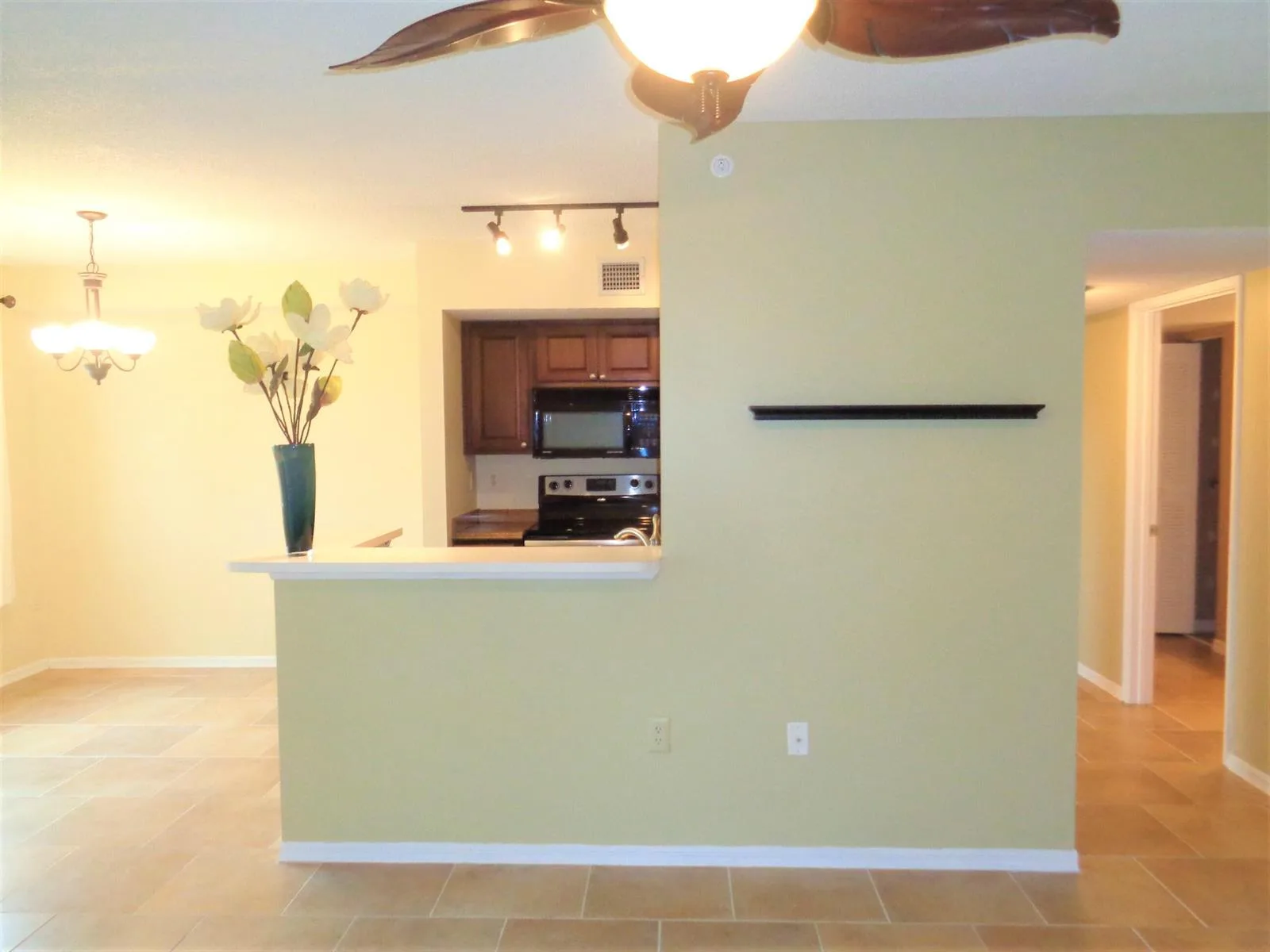 1650 N 42nd Circle # 206, Vero Beach, FL 32967 photo 2