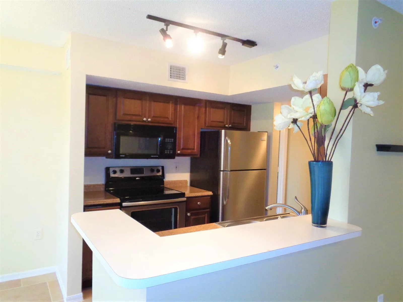 1650 N 42nd Circle # 206, Vero Beach, FL 32967 photo 4