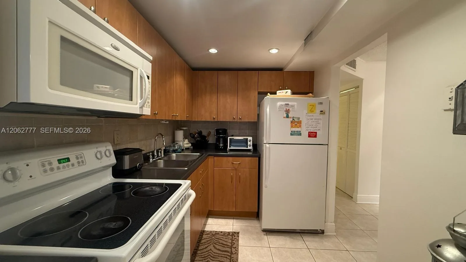 9081 Sunrise Lakes Blvd # 105, Sunrise, FL 33322 photo 4