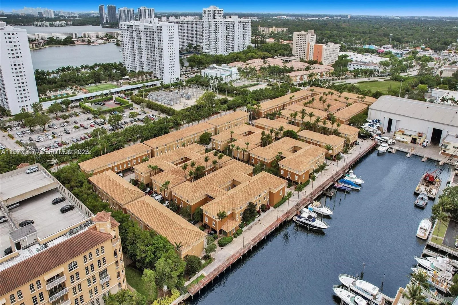 2965 NE 185th St # 1513, Aventura, FL 33180 photo 2