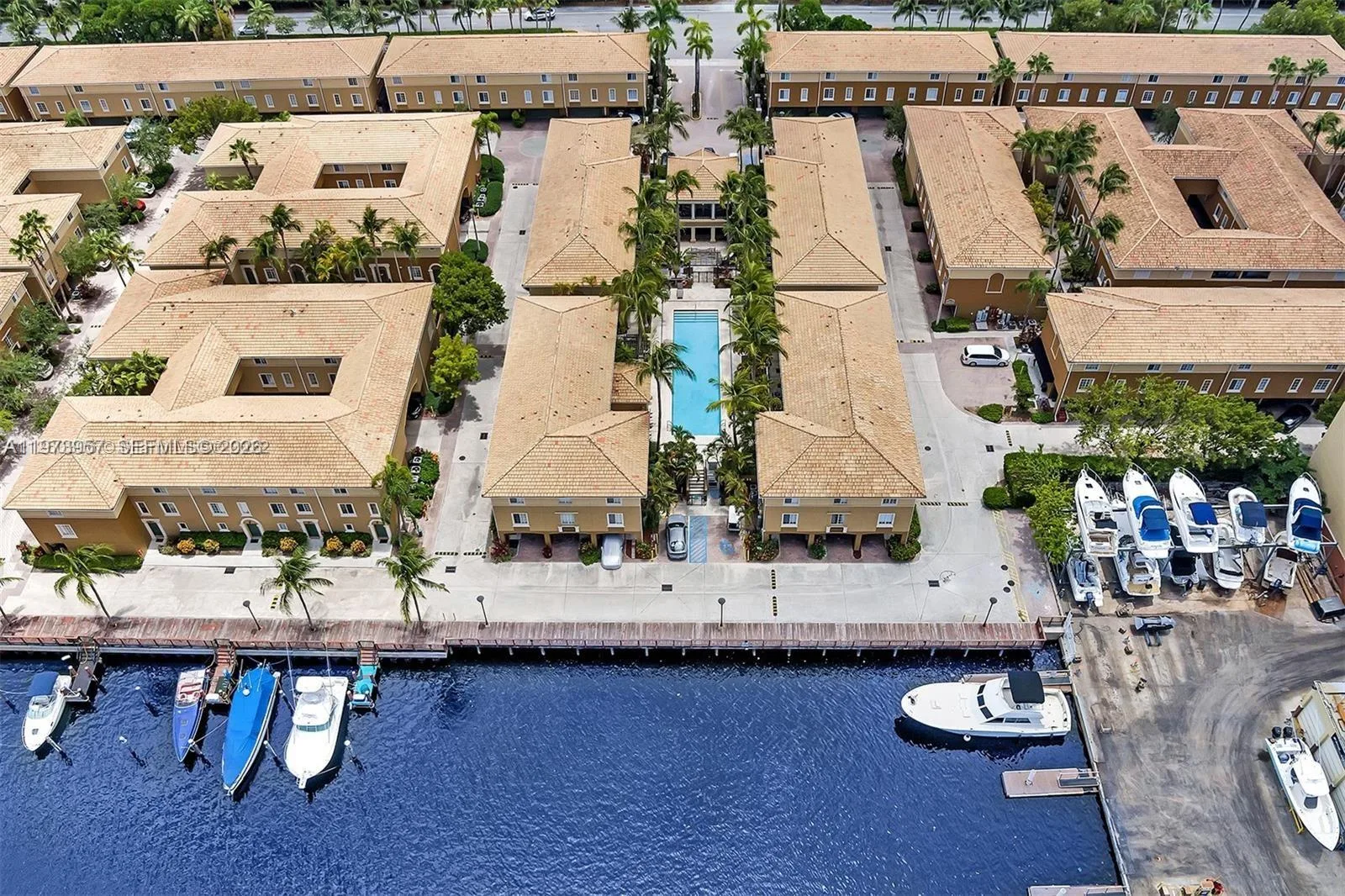 2965 NE 185th St # 1513, Aventura, FL 33180 photo 3