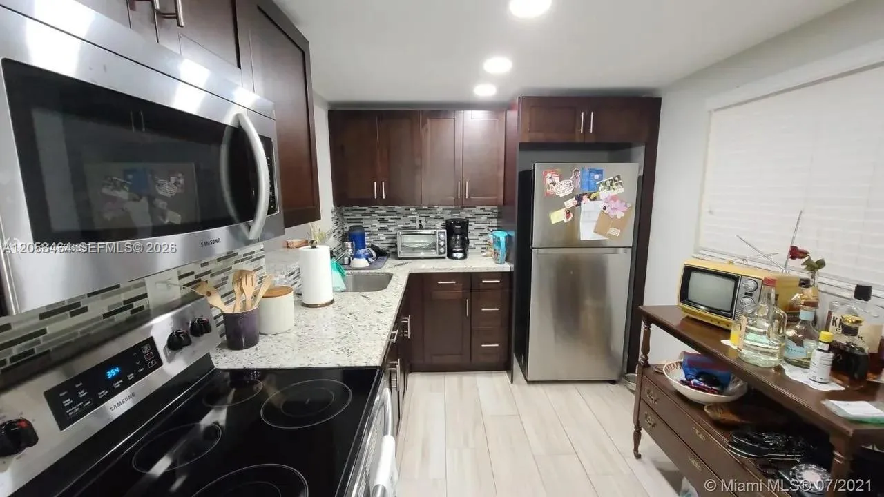8015 SW 107th Ave # 222, Miami, FL 33173 — zdjęcie 2