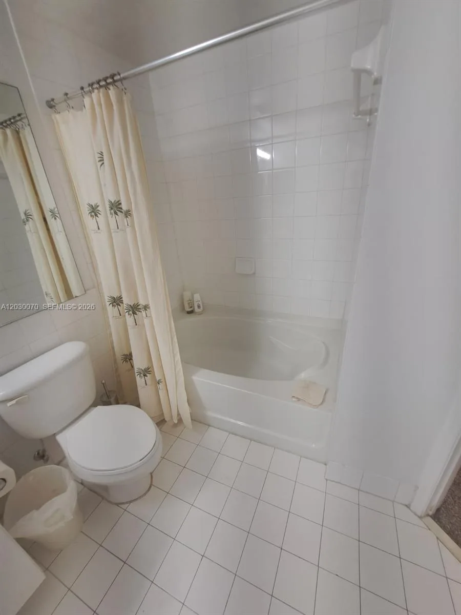 5085 NW 7th St # 602, Miami, FL 33126 photo 8