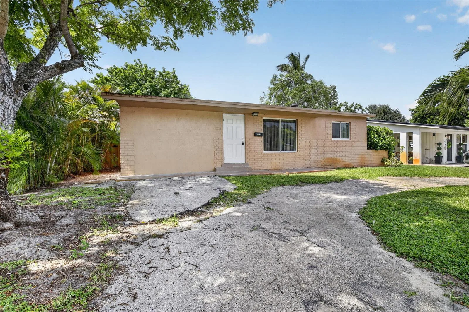 6281 NW 14TH Court, Sunrise, FL 33313