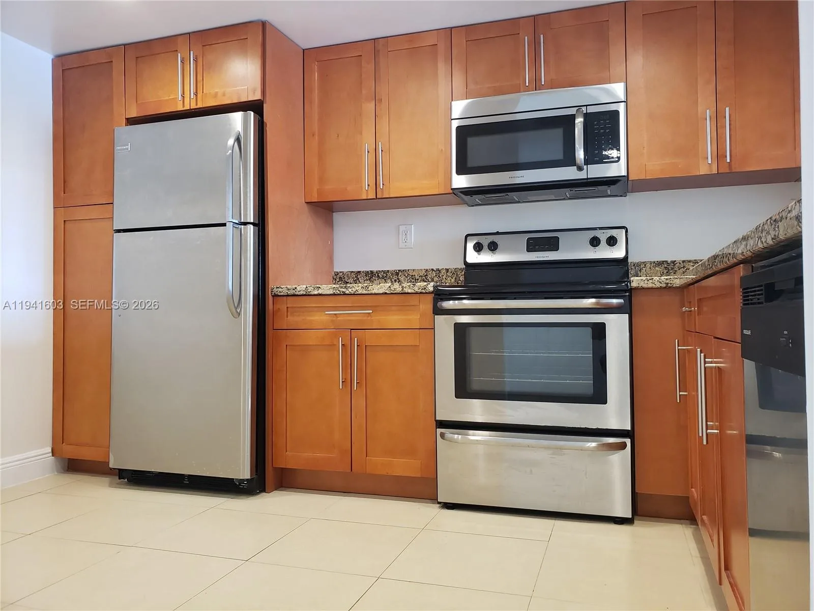 461 SW 113th Way # 461, Pembroke Pines, FL 33025 photo 4