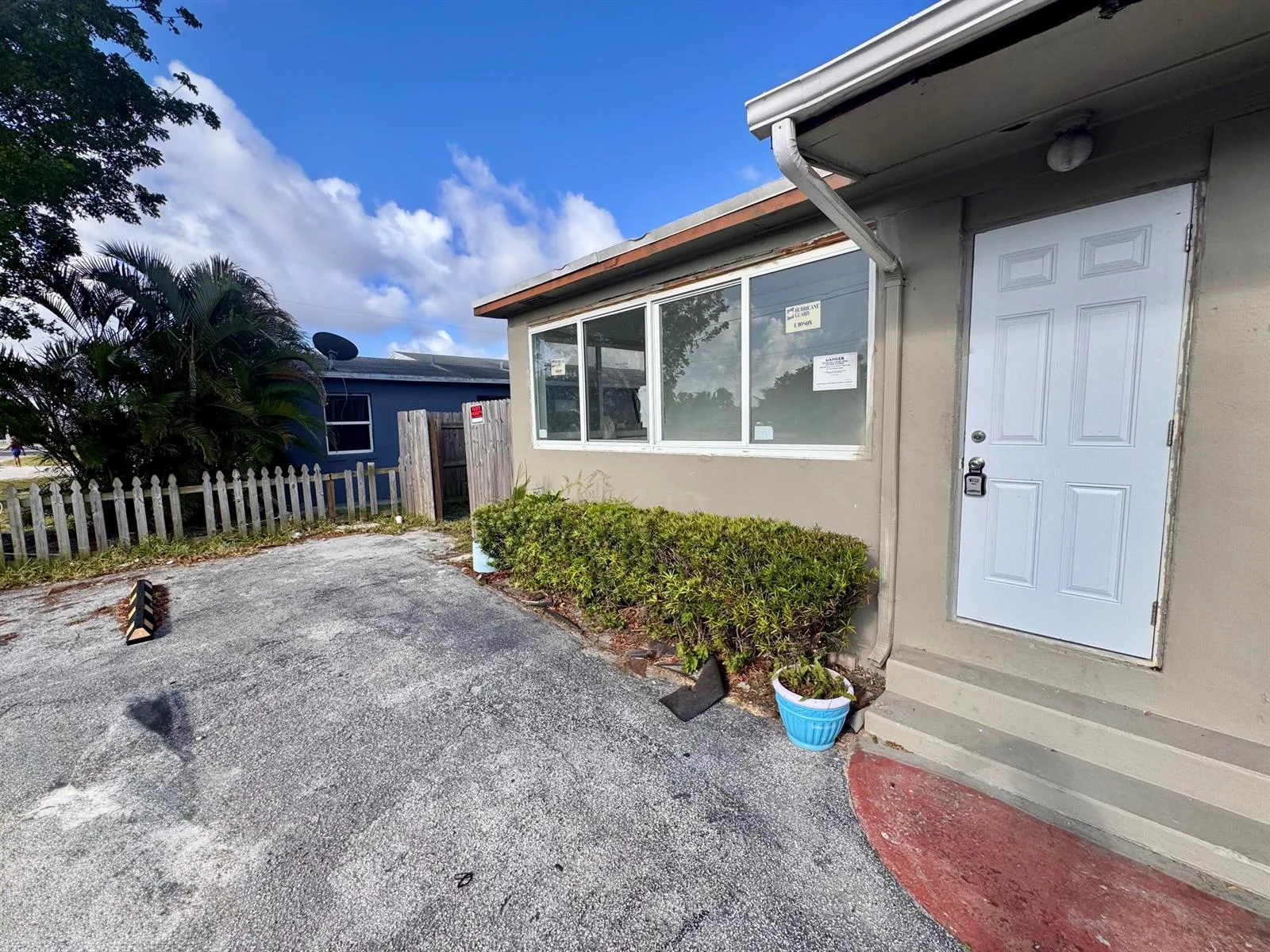 2513 Avenue E, Riviera Beach, FL 33404