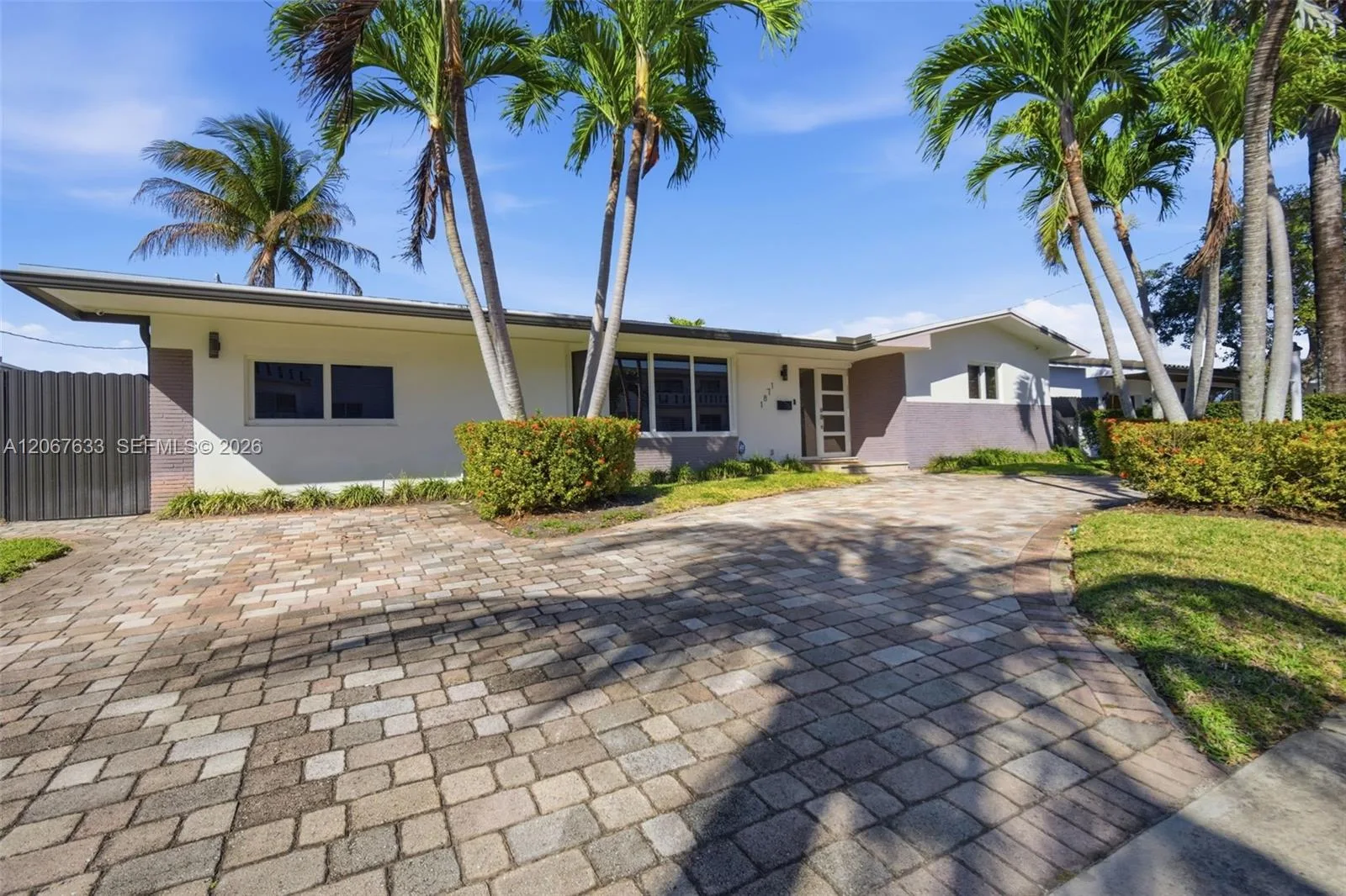 1871 NE 186th St, North Miami Beach, FL 33179 photo 3