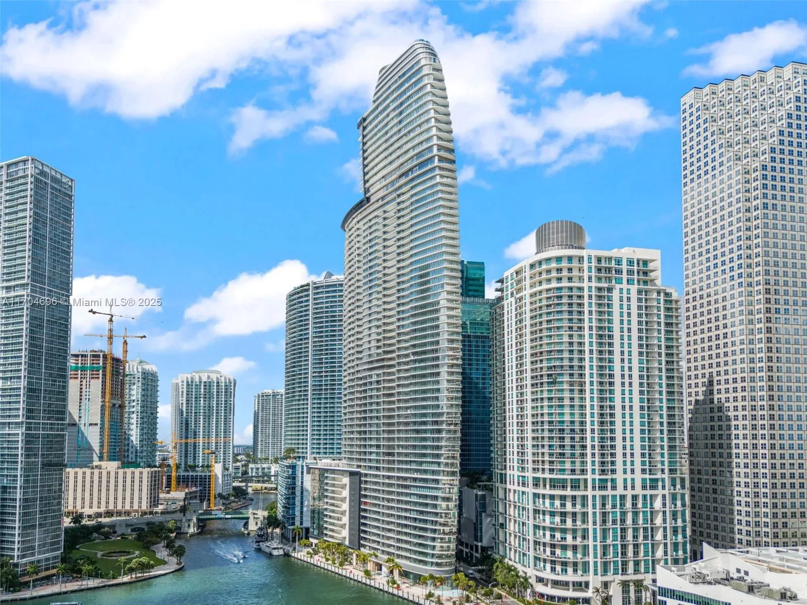 300 Biscayne Blvd Way # 3708, Miami, FL 33131