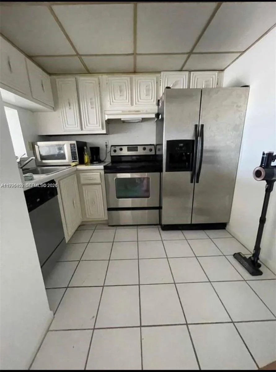 496 NW 165th St Rd # D-611, Miami, FL 33169 photo 4