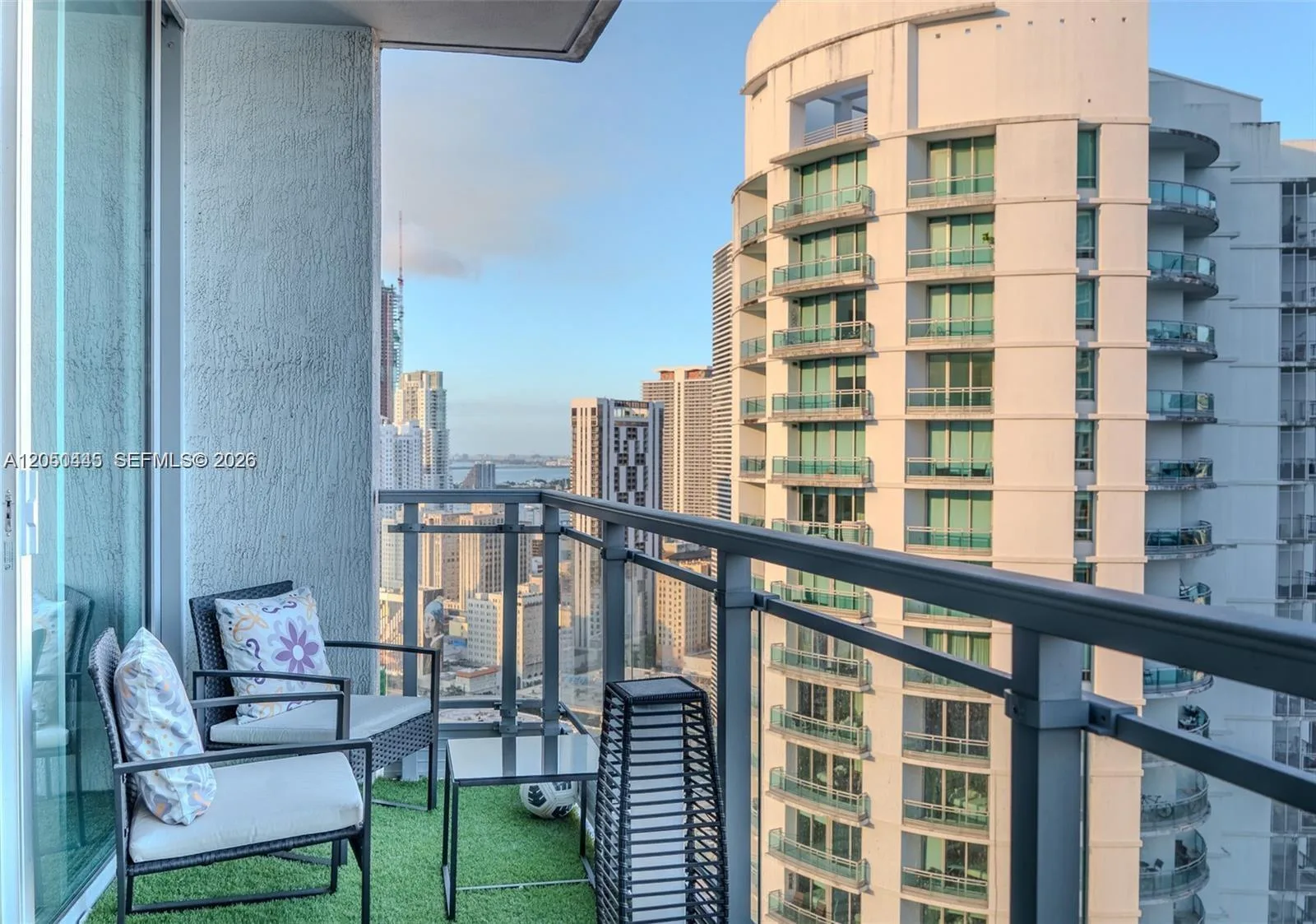 90 SW 3rd St # 3703, Miami, FL 33130 photo 13