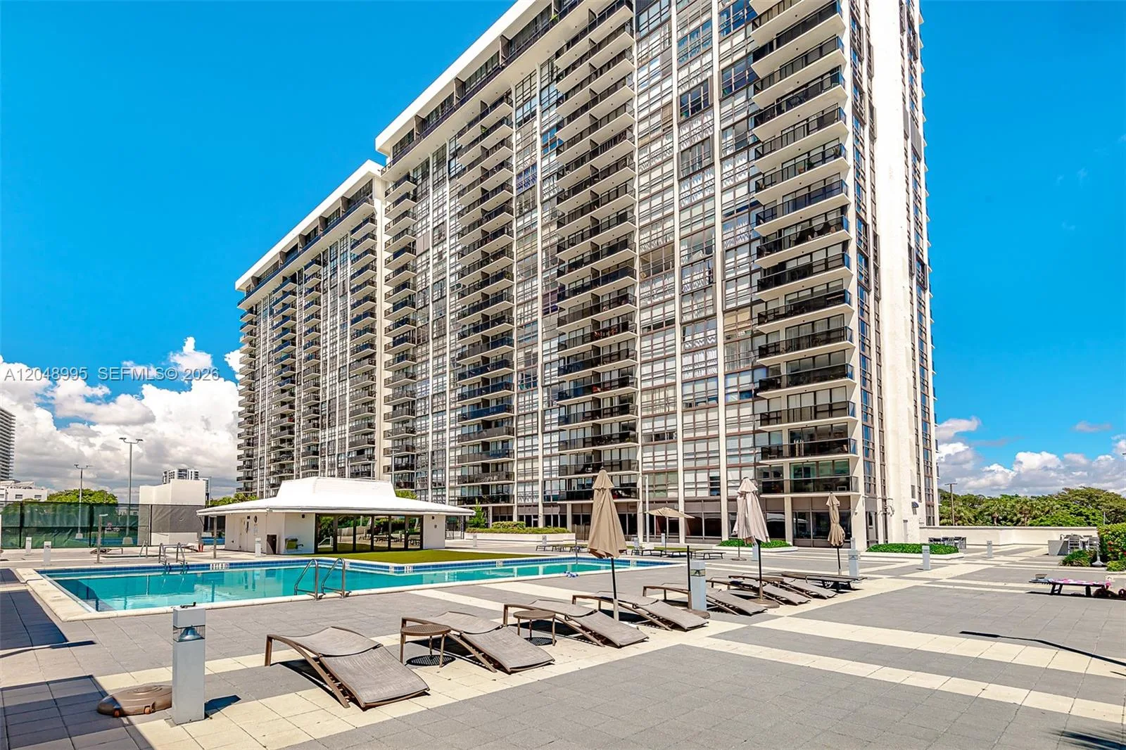 600 NE 36th St # 2018, Miami, FL 33137 photo 13