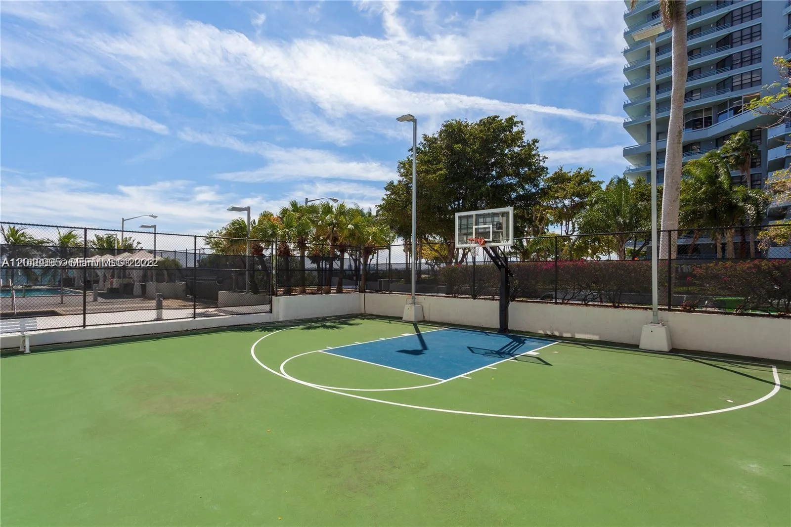 600 NE 36th St # 2018, Miami, FL 33137 photo 8