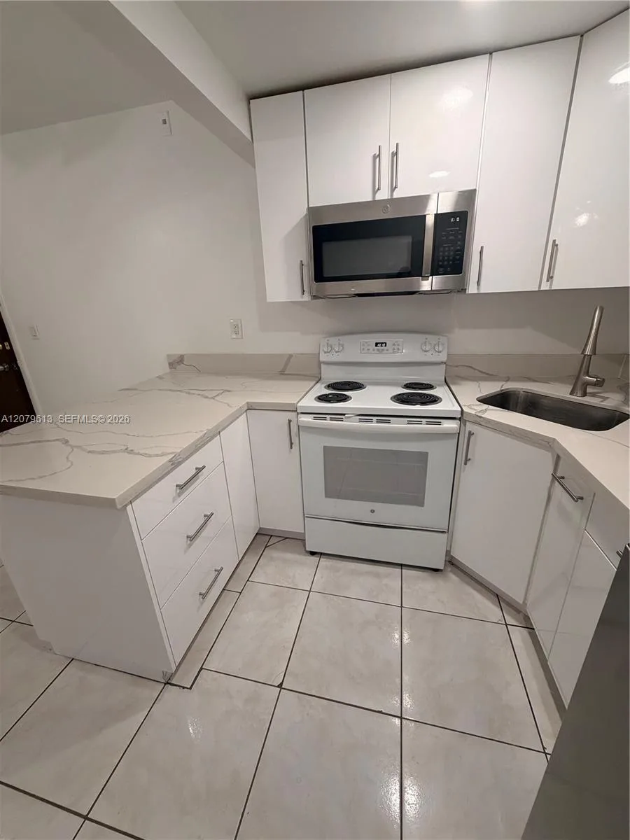4715 NW 7th St # 108-2, Miami, FL 33126