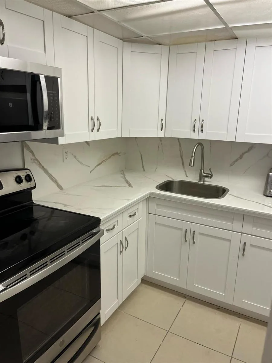 1758 NW 55th Avenue # 102, Lauderhill, FL 33313