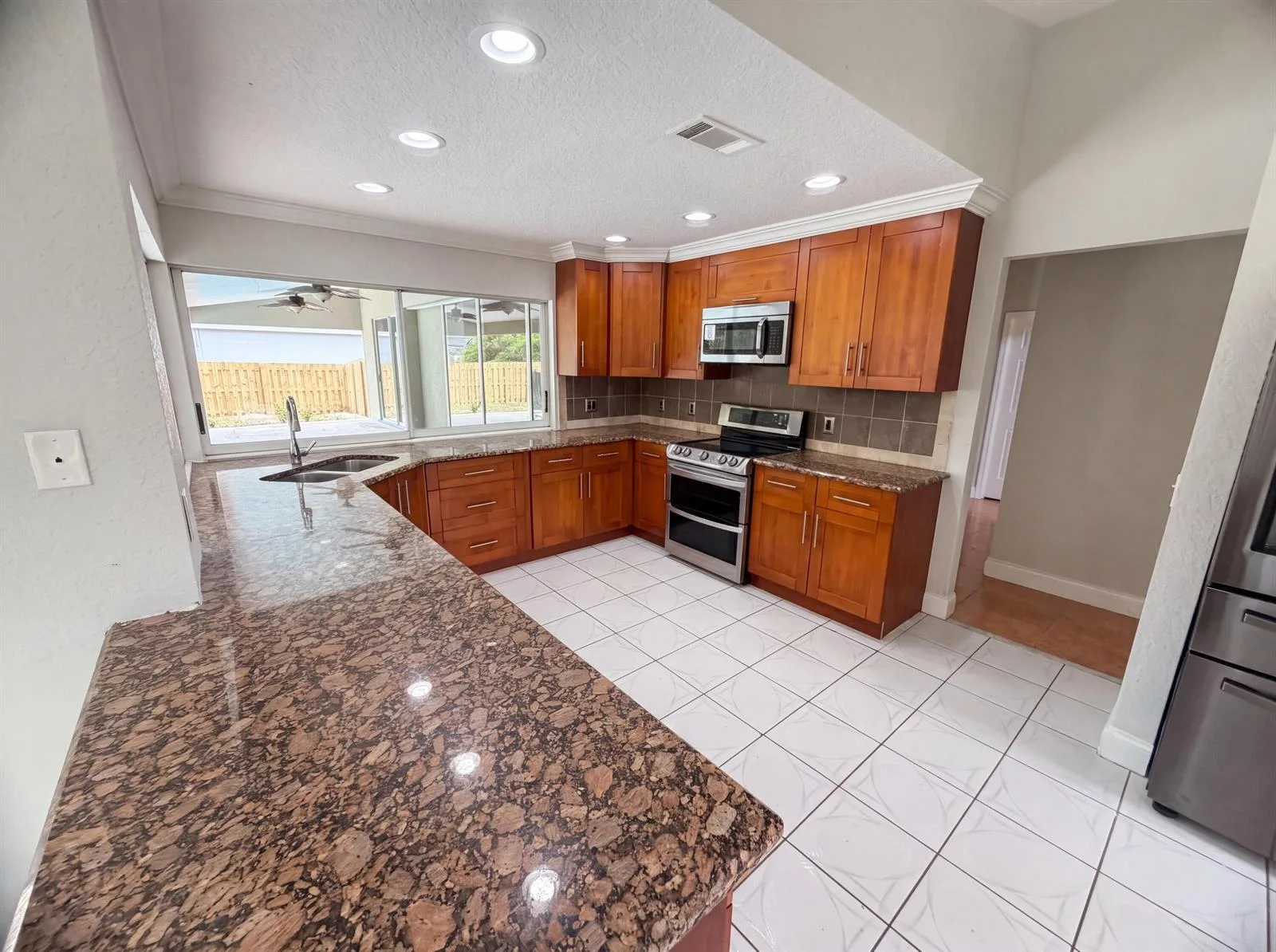 711 SE Celtic Avenue, Port St. Lucie, FL 34983 photo 10