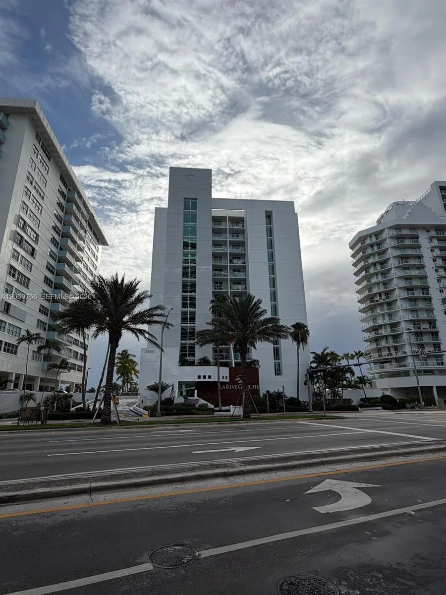 5880 Collins Ave # 406, Miami Beach, FL 33140 photo 4