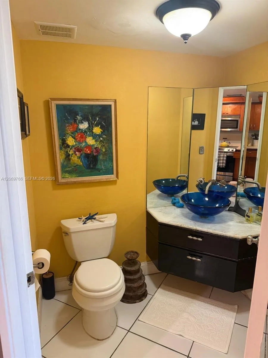 5880 Collins Ave # 406, Miami Beach, FL 33140 photo 8