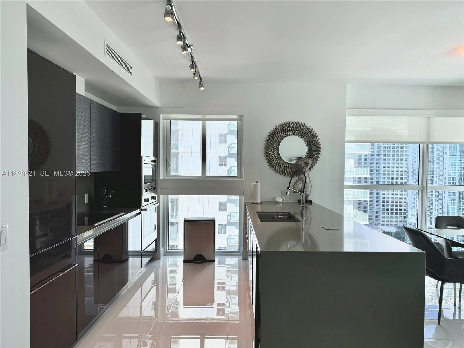 1080 Brickell Ave # 2208, Miami, FL 33131 photo 6