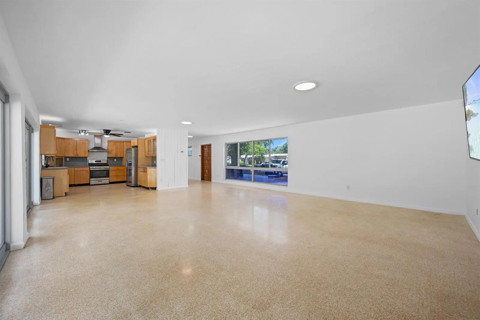 19711 NE 21ST Court, Miami, FL 33179 photo 11