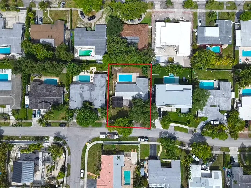 19711 NE 21ST Court, Miami, FL 33179 photo 2