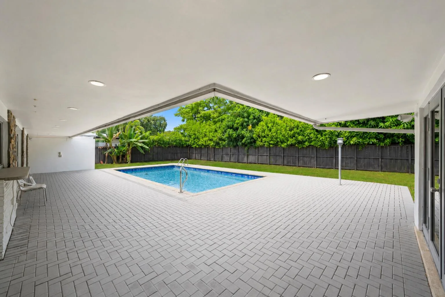 19711 NE 21ST Court, Miami, FL 33179 photo 7