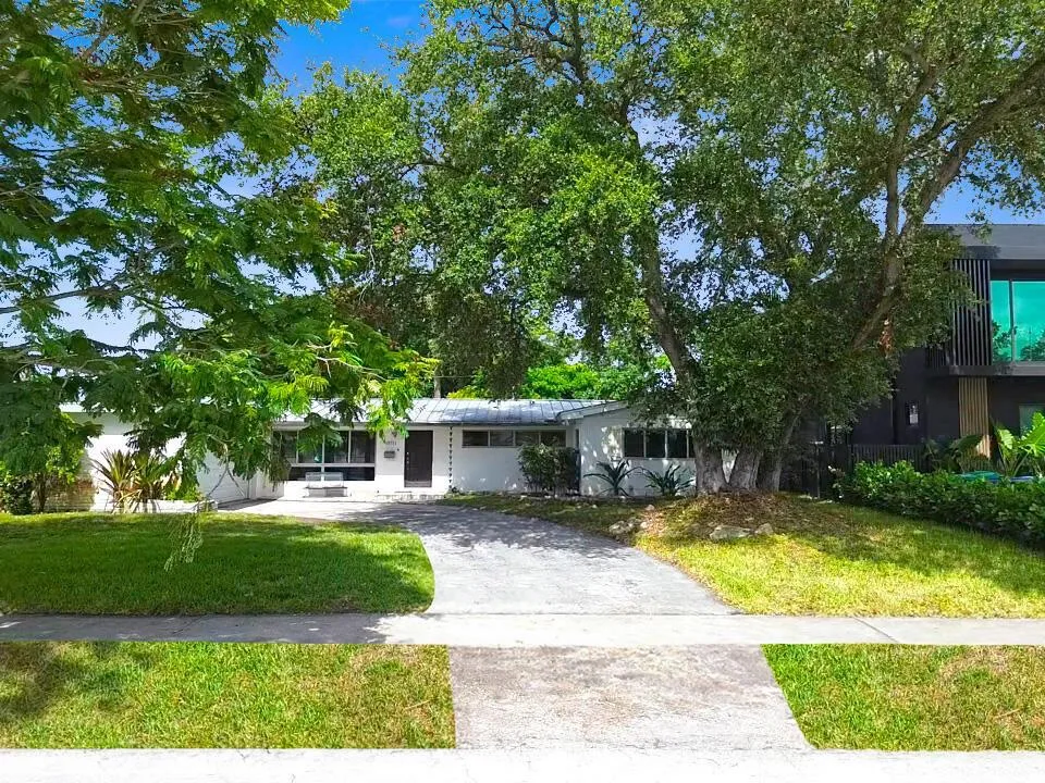 19711 NE 21ST Court, Miami, FL 33179 photo 9