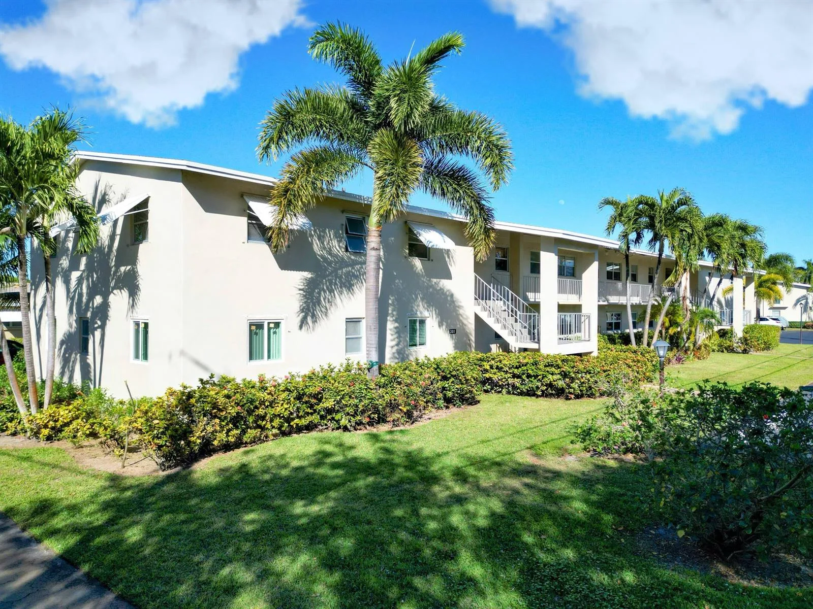 301 Circle Drive S # 103, Boynton Beach, FL 33435