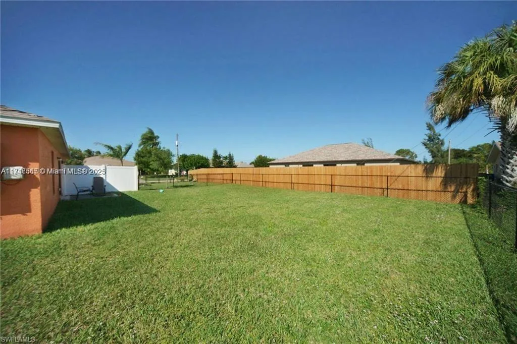 601/603 SE 14, Cape Coral, FL 33990 photo 2