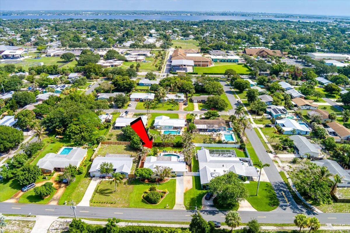 1153 SE 14th Street, Stuart, FL 34996 photo 4