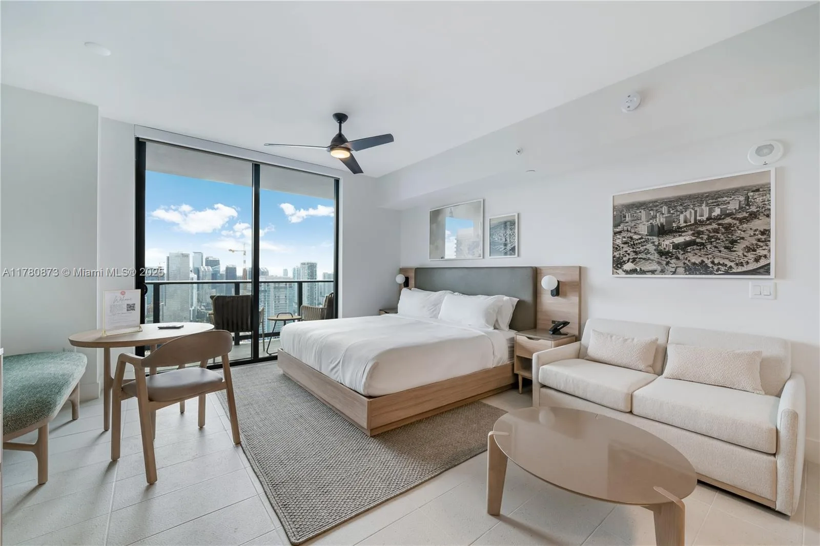 601 NE 1st Ave # 4212, Miami, FL 33132 photo 2