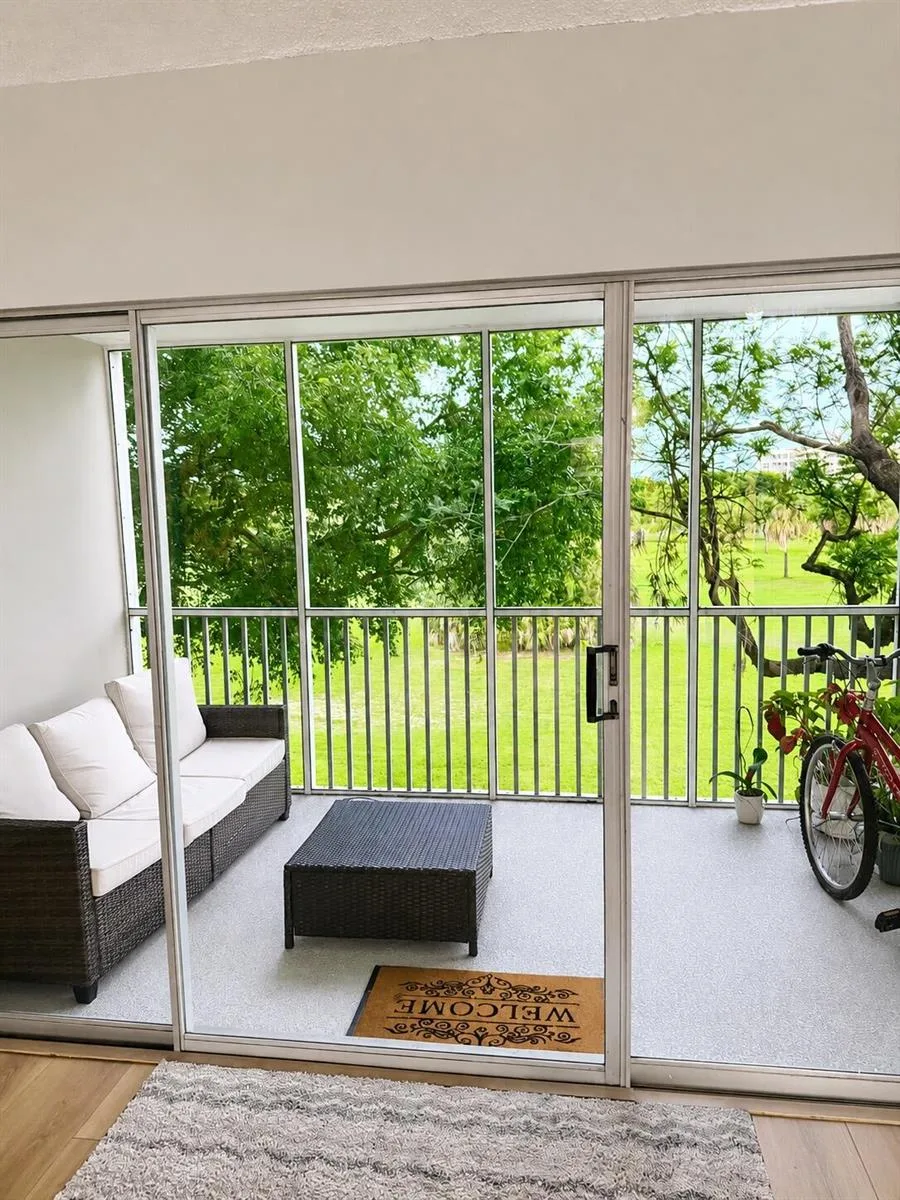 2800 N Palm Aire Drive # 304, Pompano Beach, FL 33069 — zdjęcie 2