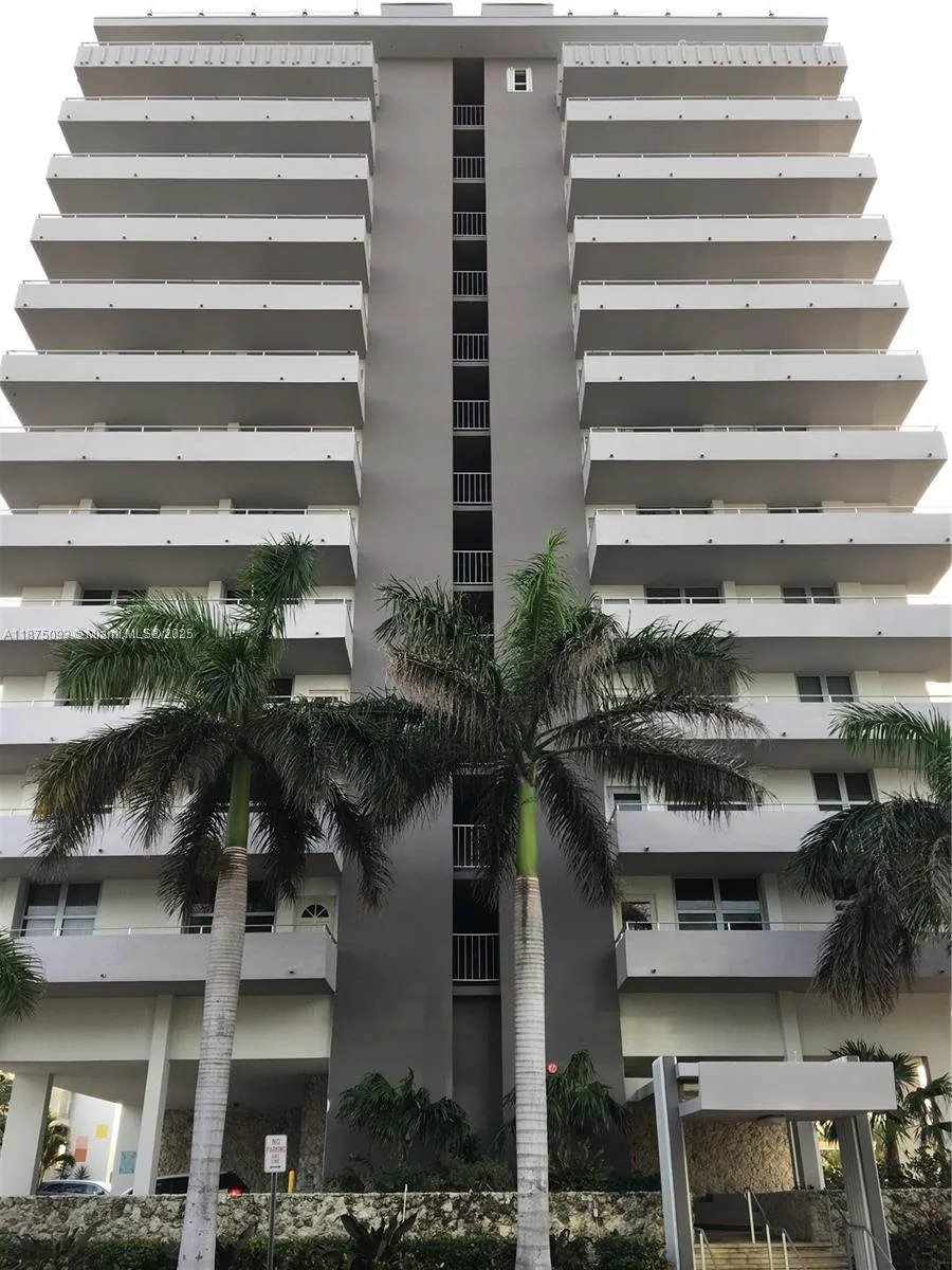 9225 Collins Ave # 807, Surfside, FL 33154 photo 3