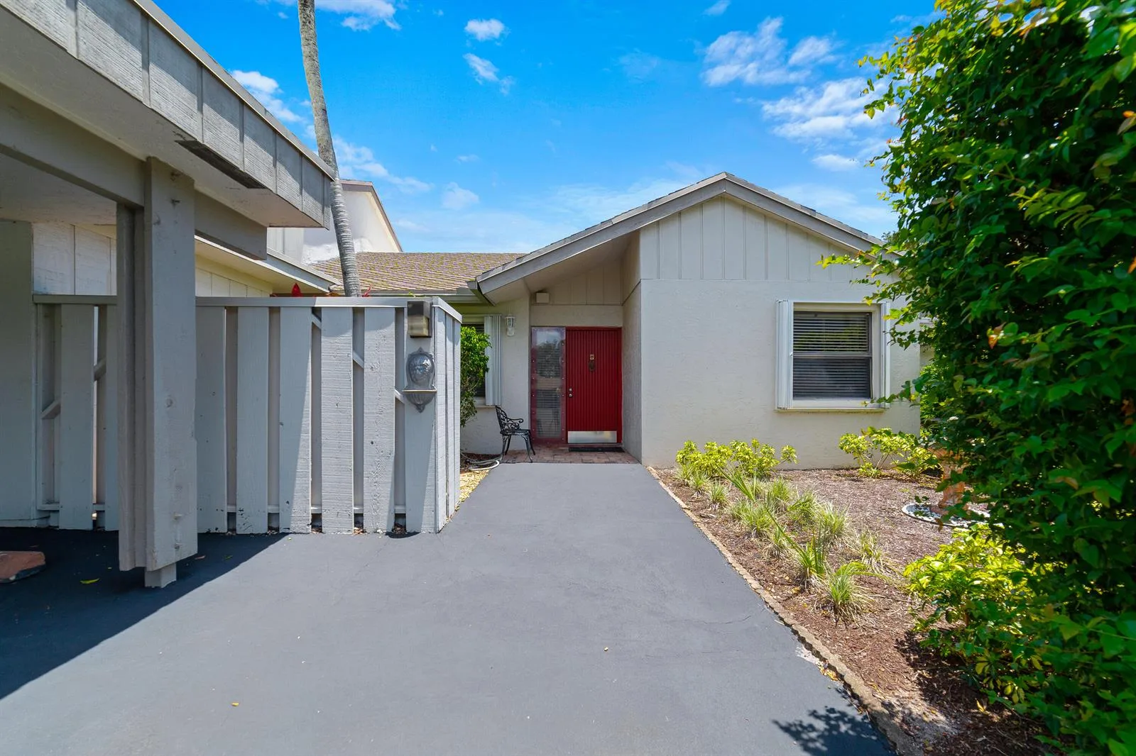 302 Deer Creek Wildwood Lane E, Deerfield Beach, FL 33442