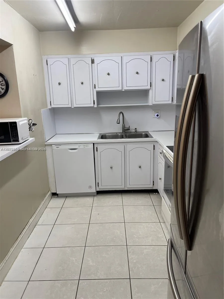 10383 N Kendall Dr # N5, Miami, FL 33176