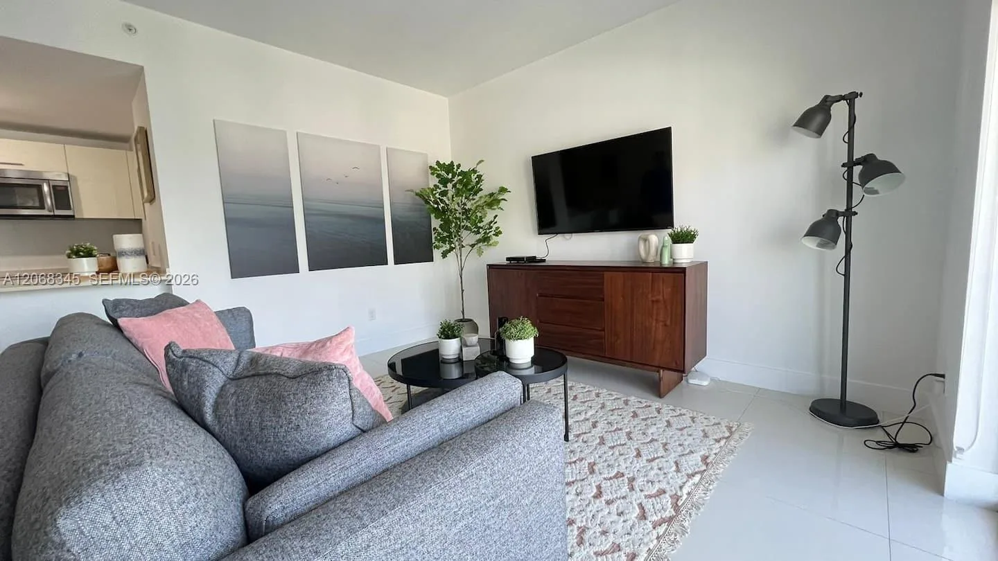 1300 Brickell Bay Dr # 3400, Miami, FL 33131 photo 8