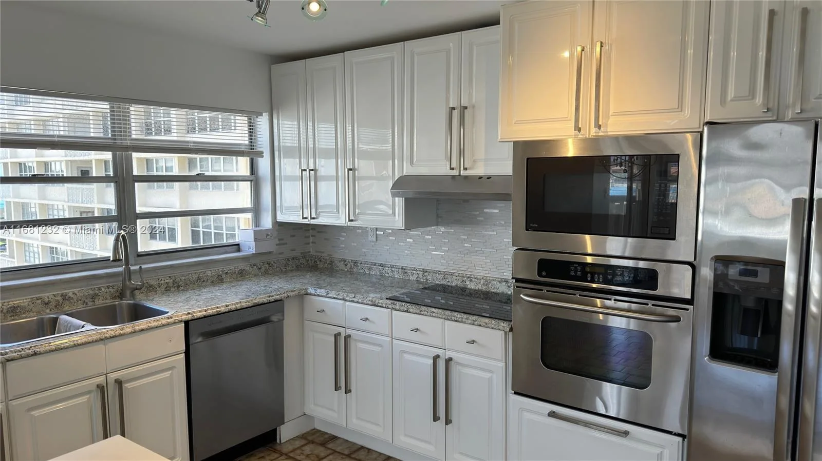 1817 S Ocean Dr # 615, Hallandale Beach, FL 33009 photo 3