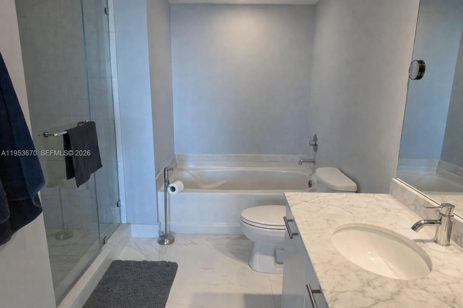 951 Brickell Ave # 3304, Miami, FL 33131 photo 11