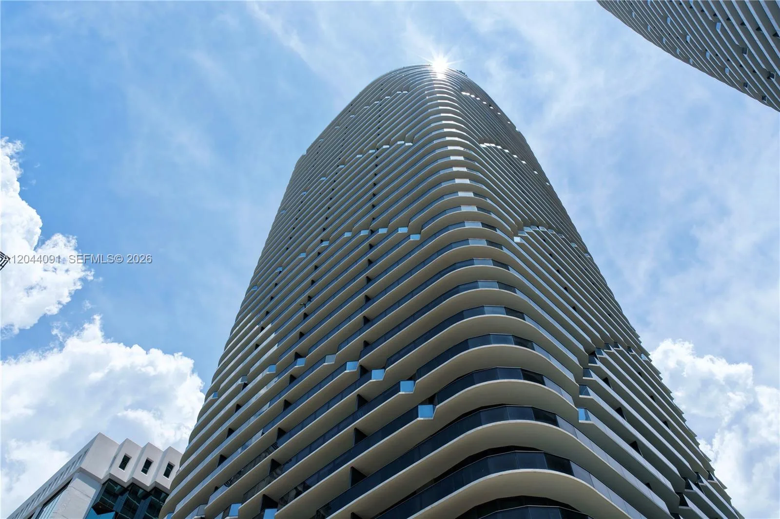 55 SW 9th St # 2208, Miami, FL 33130