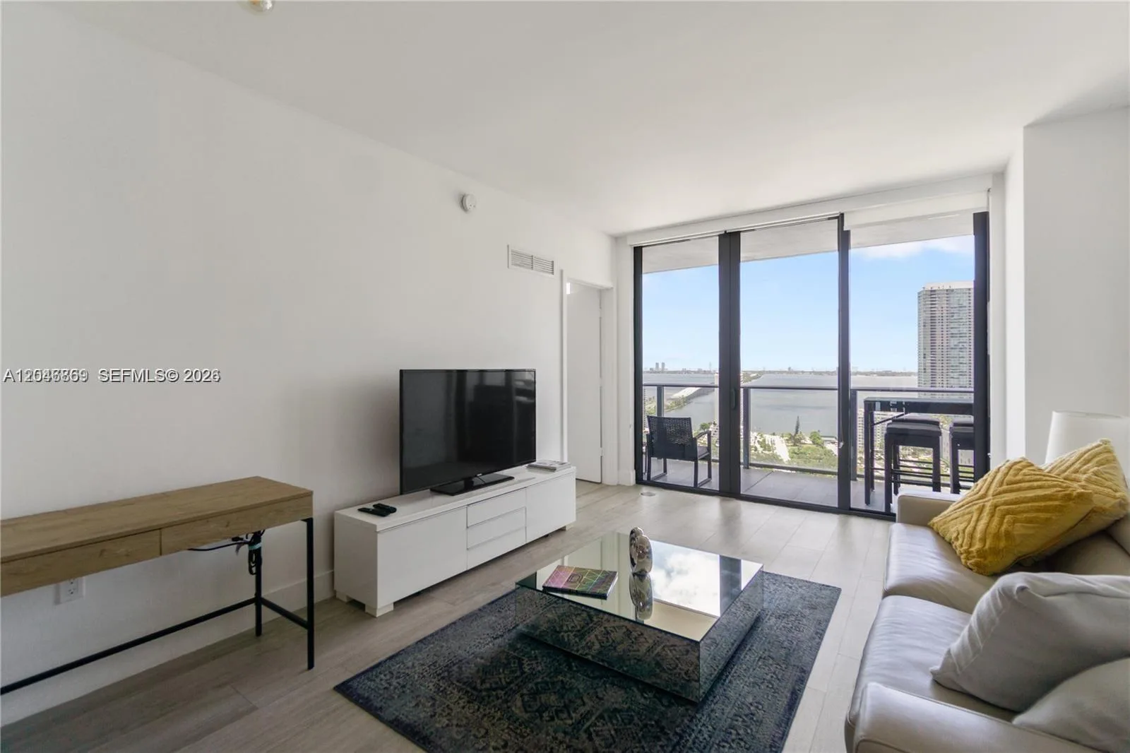 121 NE 34th St # 2706, Miami, FL 33137 photo 2