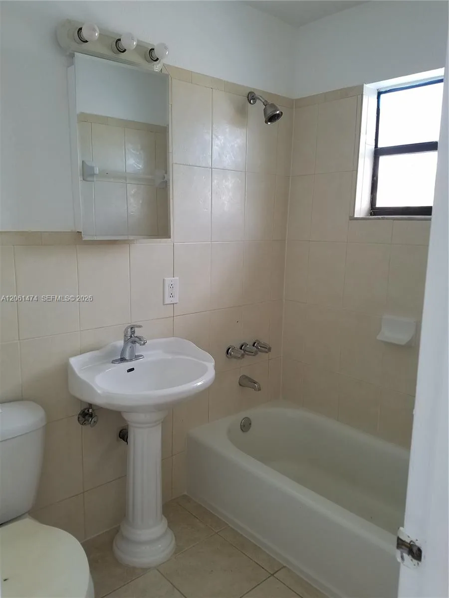 4450 SW 67 AVE # Y, Miami, FL 33155 photo 2
