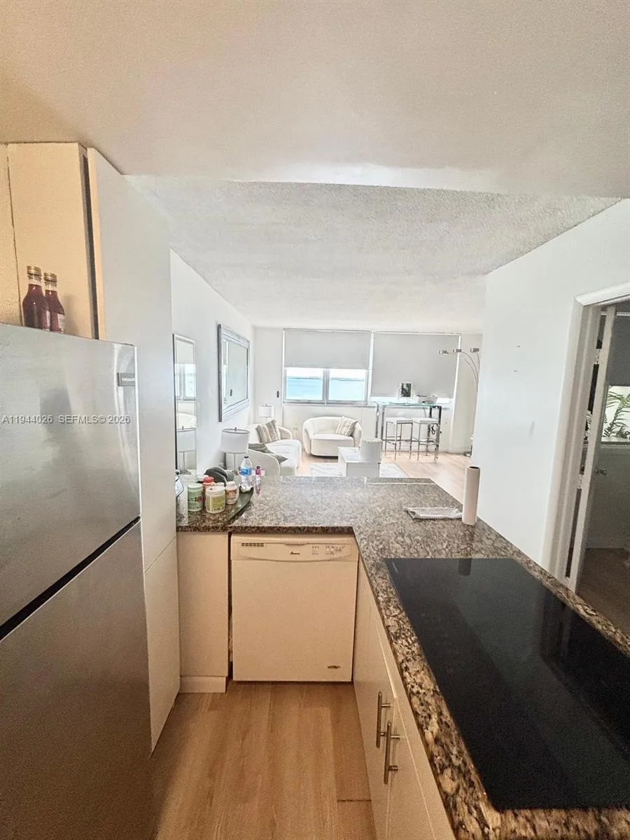999 Brickell Bay Dr # 1503, Miami, FL 33131 photo 10