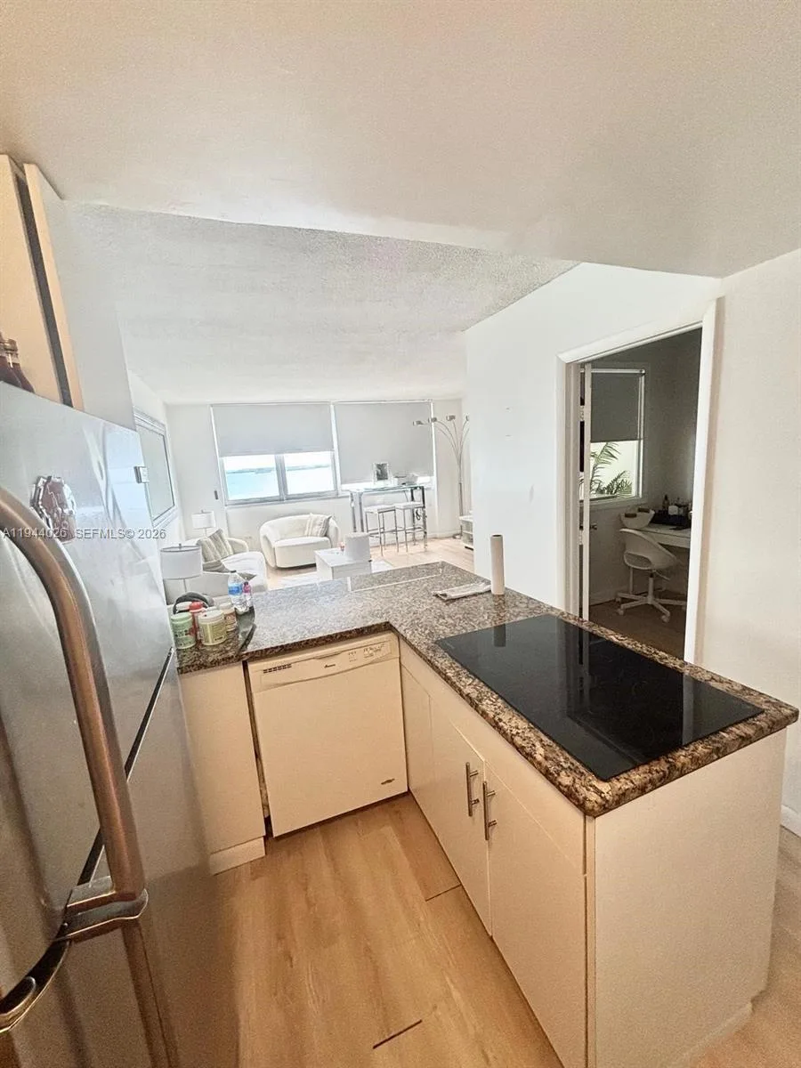 999 Brickell Bay Dr # 1503, Miami, FL 33131 photo 12