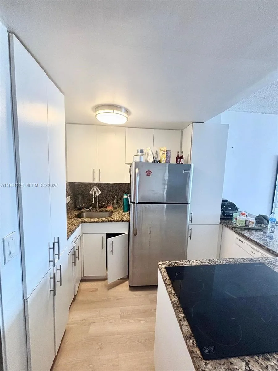 999 Brickell Bay Dr # 1503, Miami, FL 33131 photo 13
