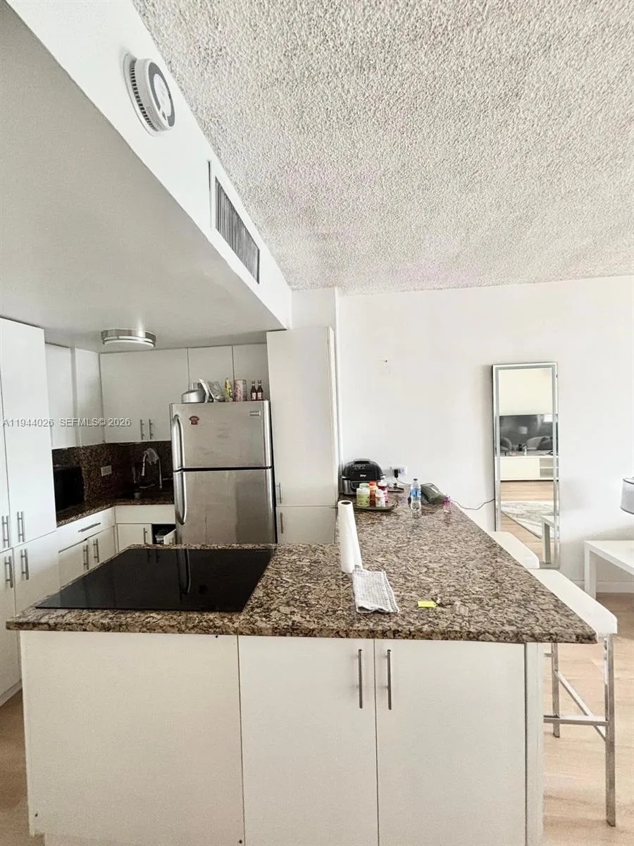 999 Brickell Bay Dr # 1503, Miami, FL 33131 photo 3