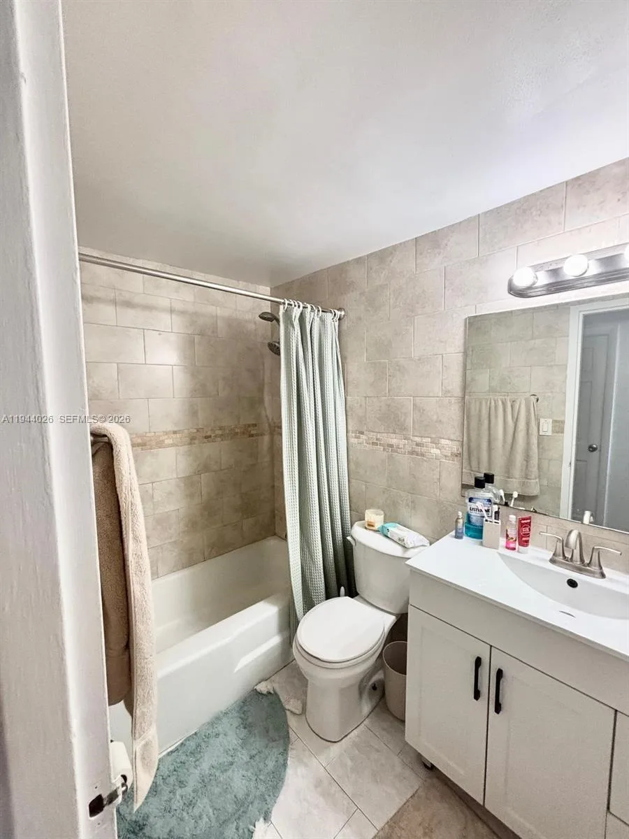 999 Brickell Bay Dr # 1503, Miami, FL 33131 photo 5