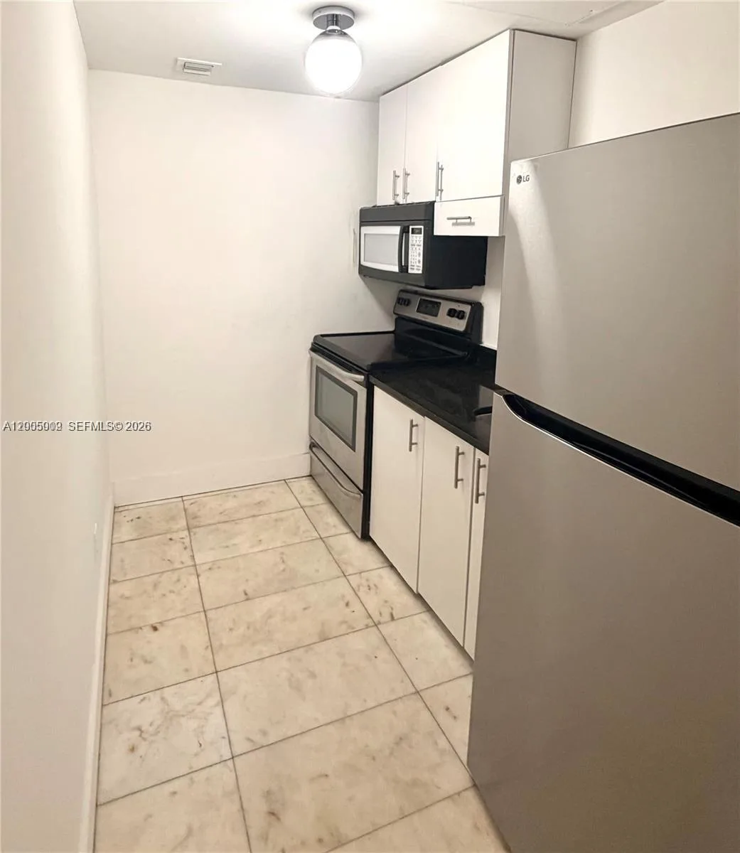 801 8th St # 104, Miami Beach, FL 33139 photo 4