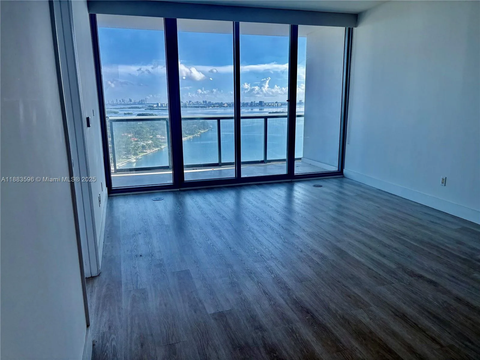 601 NE 36th St # 2508, Miami, FL 33137 photo 3