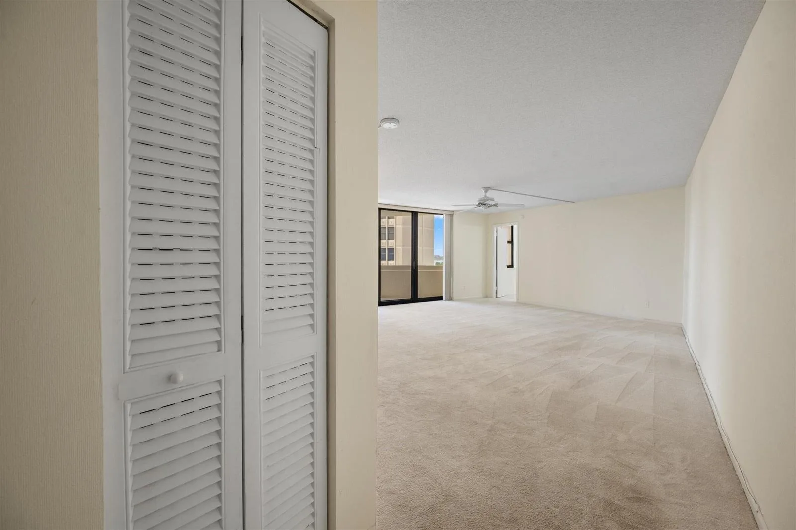 2800 N Ocean Drive # A-8B, Riviera Beach, FL 33404